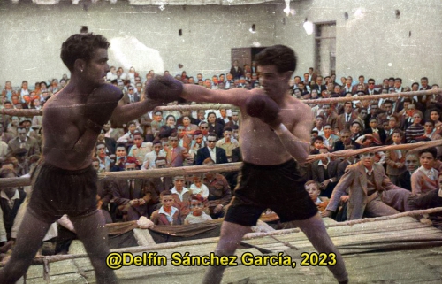 Combate de boxeo en el cine del Tio Pepe (1957)