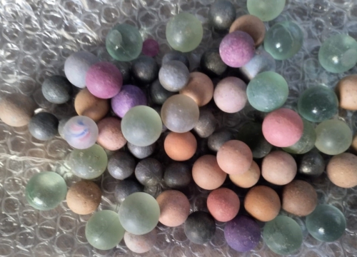 Canicas de barro, piedra y cristal
