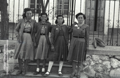 1954-Pilar-Amparo-Rufina-y-Elio